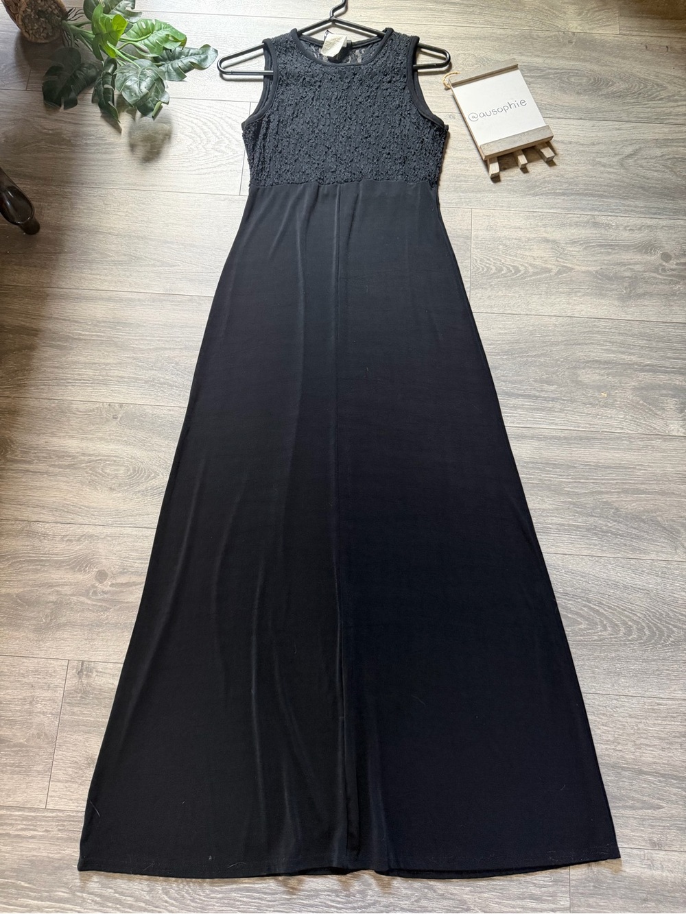 Vintage 90s Club Soda Sleeveless Black Maxi Dress with Lace Bodice. Size L